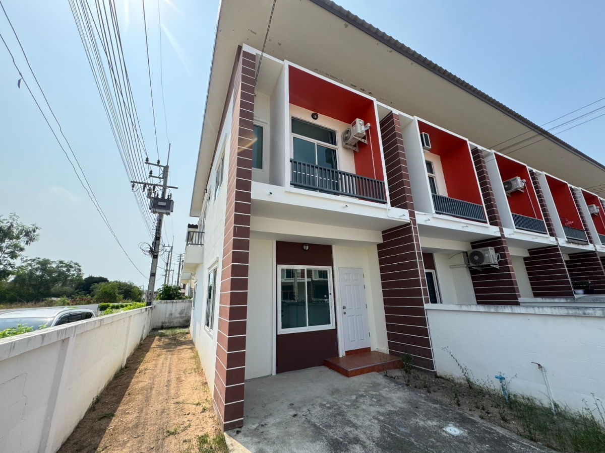 picture Townhome for rent, 2 bedrooms, 2 bathrooms, near U-Tapao Airport. Garden Rayong International School and Map Ta Phut Industrial Estate - 2/15