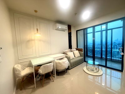 Condos for sale Bang Na : Stylish & Spacious! Newly Renovated 1-Bed Plus in Prime Udom Suk 💎🏠