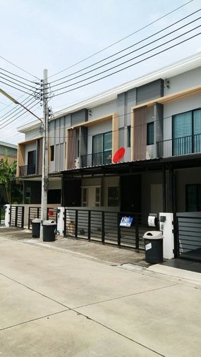 ให้เช่าทาวน์โฮม 3 ห้องนอน 119 ตร.ม. 29.8 ตร.ว. เดอะ คอนเนค พัฒนาการ 38