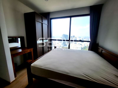 Condos for rent BTS Sala Daeng : Studio Super High Floor 40+ in Samyan Area Good Location Close to MRT Sam Yan 180 m.  @  Ashton Chula-Silom 