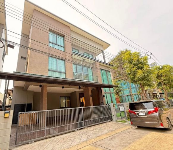 5-bed house for rent, 500 sqm, 72 sq wah, SOUL Ratchadapisek