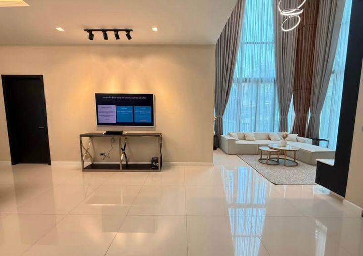 5-bed house for rent, 500 sqm, 72 sq wah, SOUL Ratchadapisek