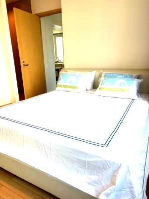 คอนโดให้เช่า : Modern style 2 Bed with Bathtub Good Location Close to BTS Thong Lo 150 m. / Condo For Rent-Siri at Sukhumvit