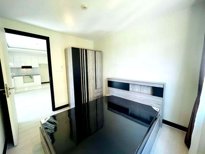 คอนโดให้เช่า : เช่าด่วน!! ราคาดีมาก Thames Residence