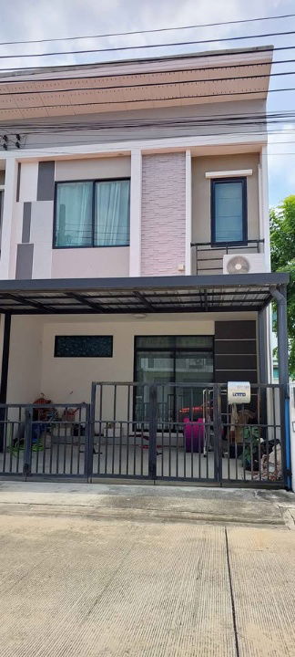 ทาวน์โฮมให้เช่า : ให้เช่า ทาวน์เฮ้าส์2ชั้น หมู่บ้านเดอะทรัสต์ ราชพฤกษ์-รัตนาธิเบศร์ 2 แบบ 3 ห้องนอน 2 ห้องน้ำ พร้อมเข้าอยู่