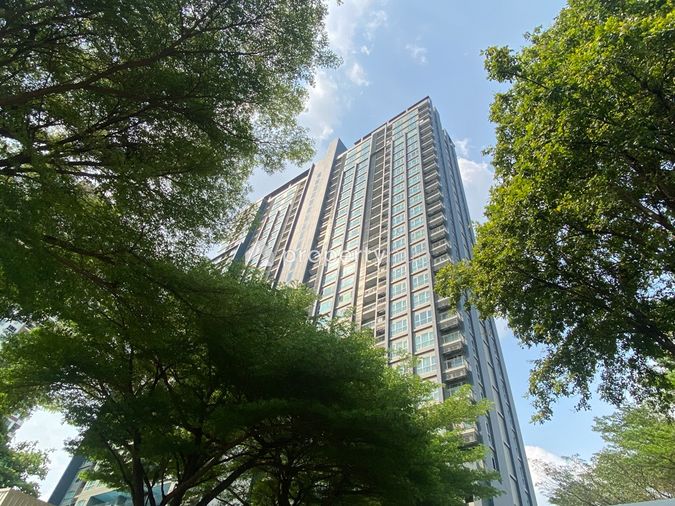 Hive Sathorn