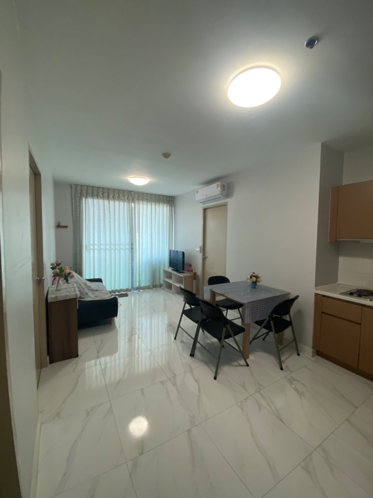 ราคาดีที่สุด! "IDEO Mix Phaholythin" 2 Beds 2 Baths 60 Sq.m เพียง 25,000 เท่านั้น ห้องรีโนเวทใหม่ทั้งหมด ตกแต่งสวยเหมือนห้องตัวอย่าง