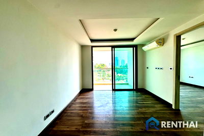 Condos for sale Pattaya : The Peak Towers 1 bedroom 43 sqm for sale good price
