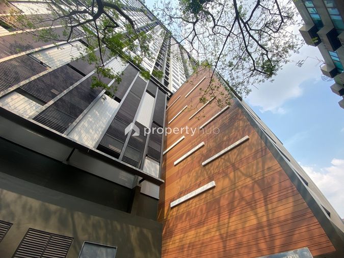 เออบาโน่ แอบโซลูท สาทร - ตากสิน