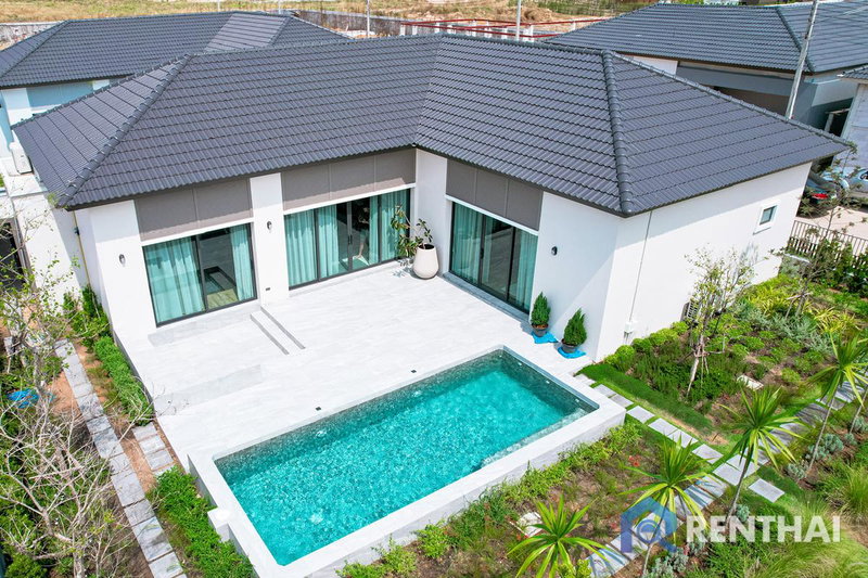 Houses for sale : Hot deal, modern style pool villa  ready to move in.