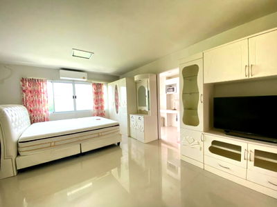 Condos for rent Amata Nakorn : Beston condo1 Amata nakorn Chonburi  33 square meter Corner Room
