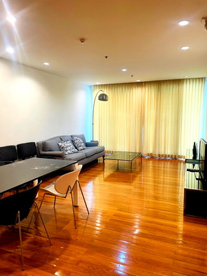 Condos for rent Assumption Convent Silom School : LTHC11948 – The Royal Saladaeng FOR RENT Size 150 sqm. 3 beds 3 baths Near BTS Sala Daeng Station ONLY 100K/Month