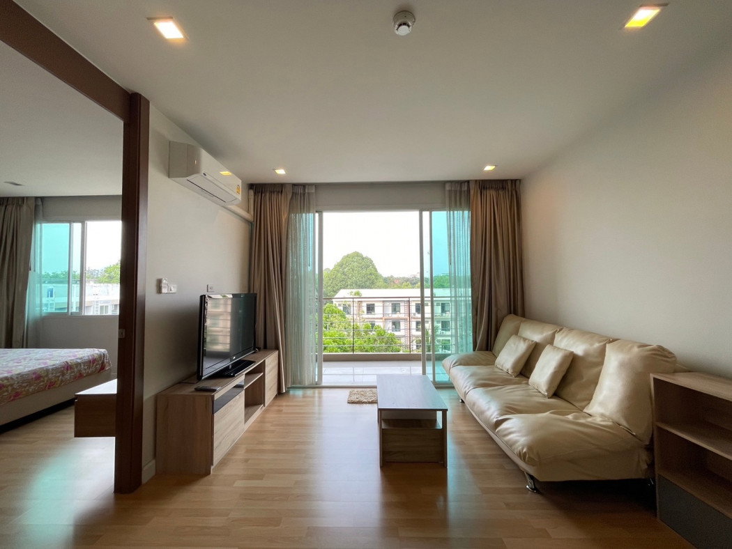 picture Green Lake Condo Great value Book now before it's gone! - 3/12