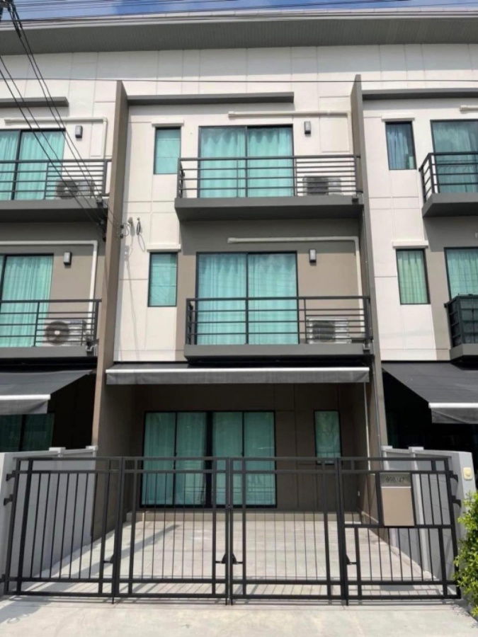 Home office for rent : For rent Bann Klang Muang Ratchapruek-Sathorn fully fitted