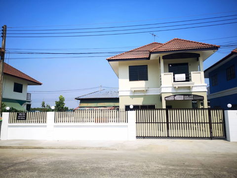Sale!! 2.89MTHB, Rent 9,500THB/month, Whole Renovated Detached House, just finished Phonthisarn 8, Klong Luang