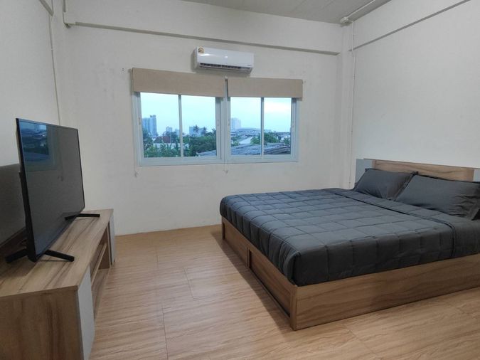 2-bed home office for sale, 370 sqm, 30 sq wah, Bangkok Yai