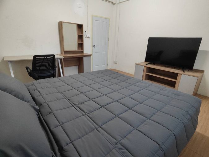 2-bed townhouse for sale, 540 sqm, 30 sq wah, Bangkok Yai