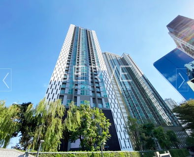 ห้องสตูดิโอ ราคาสุดปัง เฟอร์จัดเต็ม ชั้นสูงวิวดีมาก ทำเลดีในย่านรัชดา น่าลงทุนสุดๆ แถมติด MRT ศูนย์วัฒนธรรม 80 M. @  Noble Revolve Ratchada 