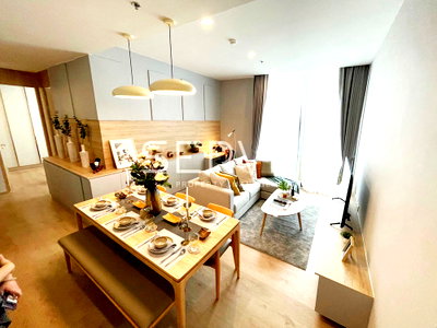 Condos for rent : 2 Beds Nice Decorate High Fl. 20+ Good View Good Location Close to BTS Asok & MRT Sukhumvit 550 m.-Noble BE19