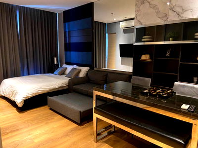 Condos for rent : Park Origin Phrom Phong Urgent rent!! Very spacious and beautiful room. Ask for more information.