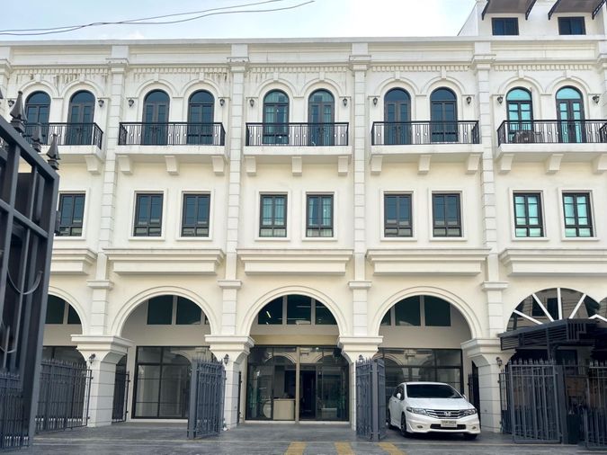 1-bed home office for sale, 160 sqm, 20.2 sq wah, Pom Prap Sattru Phai