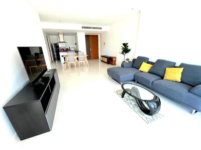 Condos for sale : 2-BR Condo at Fullerton Sukhumvit near BTS Ekkamai (ID 1917451)