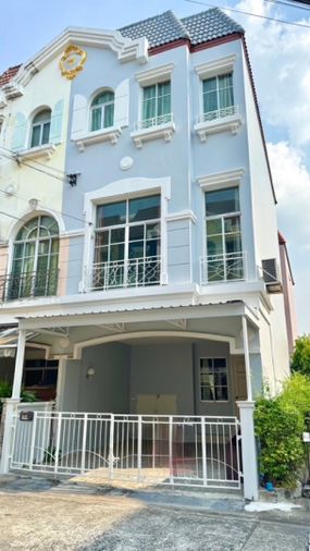 3-bed townhouse for rent, 21 sq wah, Baan Klang Muang Luzern Sukhumvit