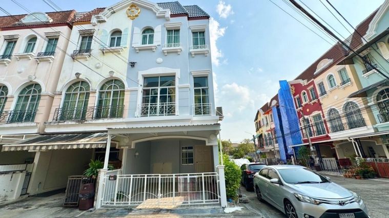 3-bed townhouse for rent, 21 sq wah, Baan Klang Muang Luzern Sukhumvit