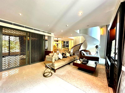 คอนโดให้เช่า : Baan Lux Sathorn - Stunning 3 Bedroom Triplex Condo With Private Pool - BR18453CD