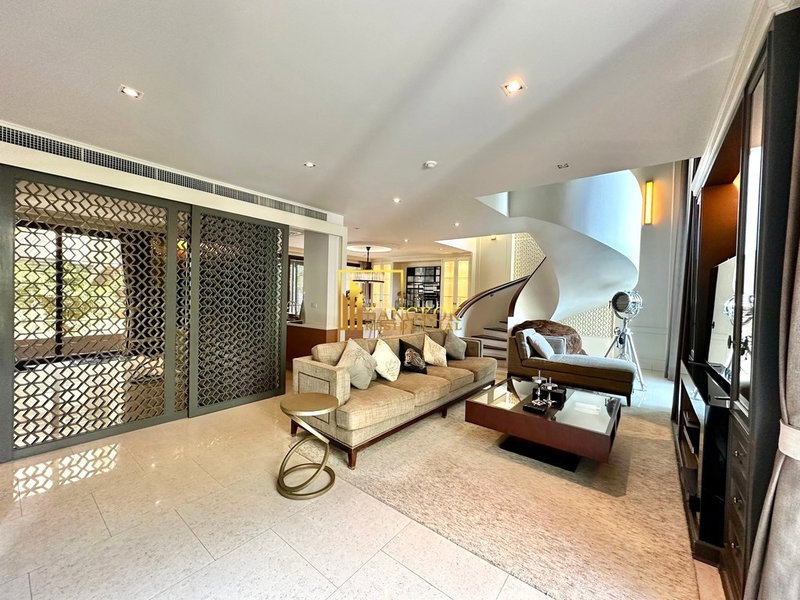 คอนโดให้เช่า : Baan Lux Sathorn - Stunning 3 Bedroom Triplex Condo With Private Pool - BR18453CD