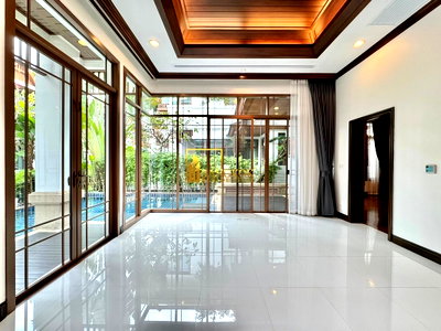 Houses for rent Yan Nawa : L&H Villa Sathorn - Stunning 4 Bedroom House With Private Pool in Sathorn - BR8004SH