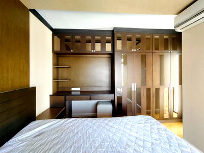 Condos for rent Nonthaburi : Condo for rent, Superior 2, 19th floor, lake view