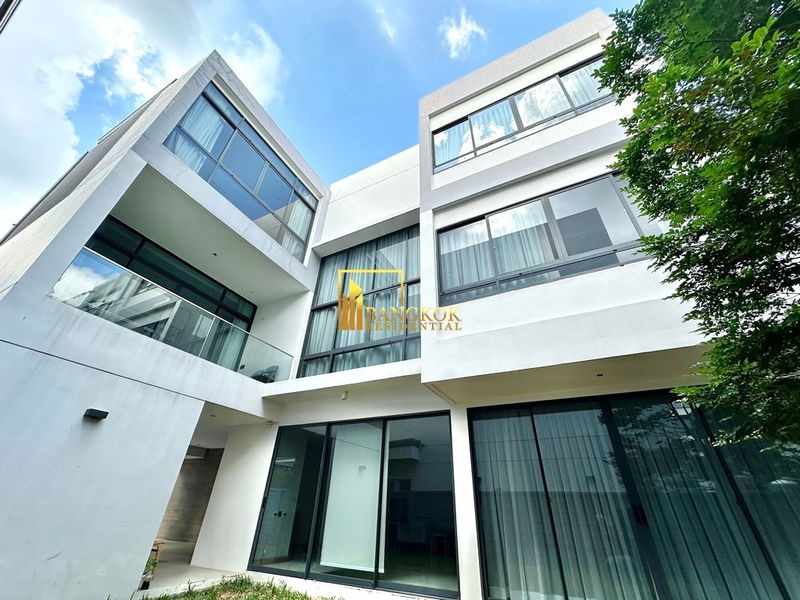บ้านเดี่ยวให้เช่า : Parc Priva House - Stunning Luxury House in Ratchada Area - BR27615SH