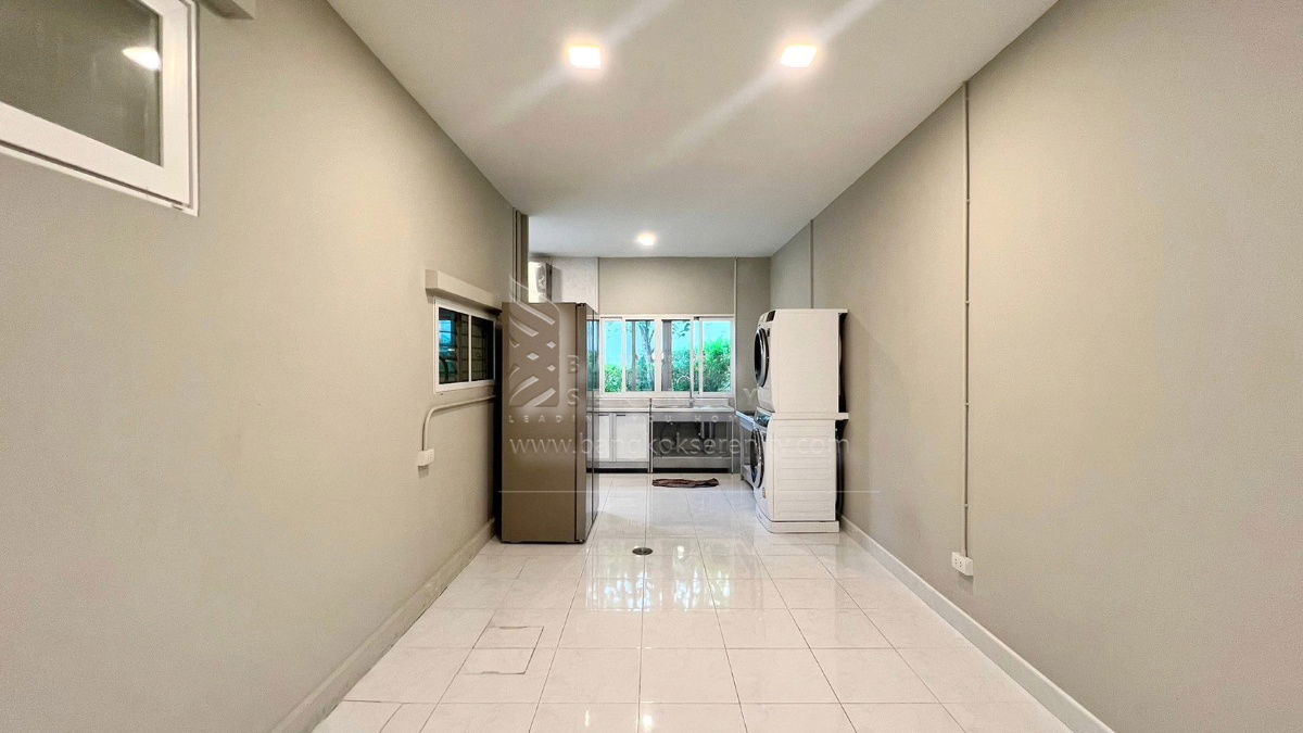 รูป บ้านเช่าพร้อมเฟอร์นิเจอร์ มัณฑนา บางนา วงแหวน - รูปที่ 10/25