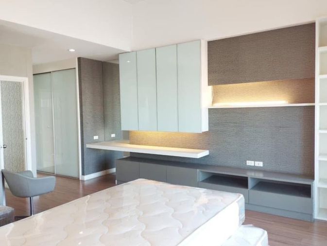 3-bed townhouse for rent, 1 sqm, 30 sq wah, Nalin Avenue
