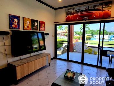 Townhouses for sale Hua Hin Prachaubkirikhan : 2-BR Townhouse in Nong Kae (ID 2060443)