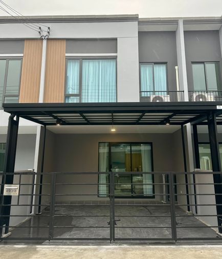 บ้านให้เช่า Pleno Sukhumvit Bangna2 พร้อมเข้าอยู่สนใจติดต่อ Line @goodmanpro หรือ โทร 0999029192