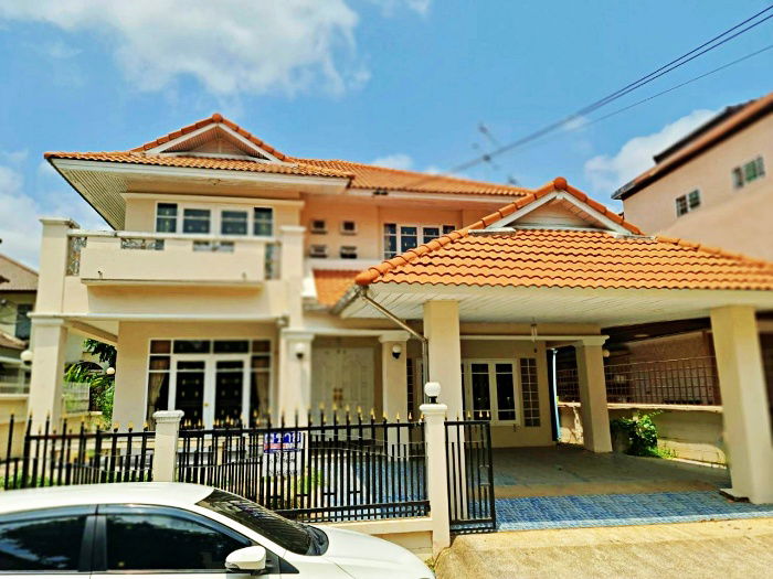 ขายบ้านเดี่ยว : ขายบ้านเดี่ยว รีโนเวทใหม่ทั้งหลัง หมู่บ้านเพอร์เฟคเพลส รามคำแหง 164 ใกล้ MRT สายสีส้ม 