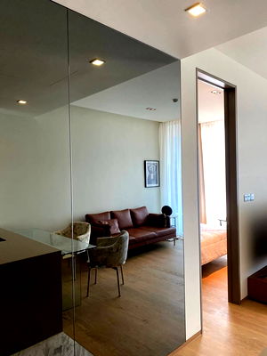 Condos for rent : SALADAENG ONE – Near MRT Lumpini & BTS Saladaeng 