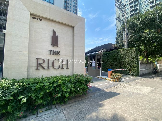 The Rich Sathorn - Taksin