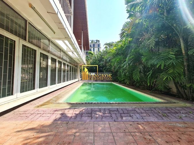 3-bed house for rent, 260 sqm, 120 sq wah, Khlong Toei