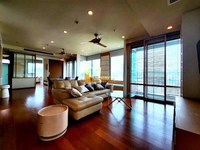 Condos for rent :  Parco Condo - Fantastic 3 Bedroom Property For Rent in Sathorn - BR5861CD