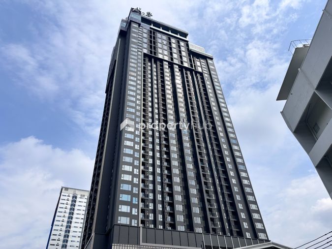 Life Phahon - Ladprao