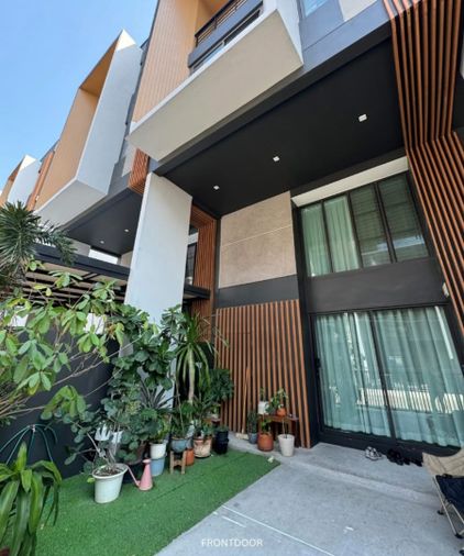 3-bed townhouse for rent, 210 sqm, Shizen Phatthanakan 32
