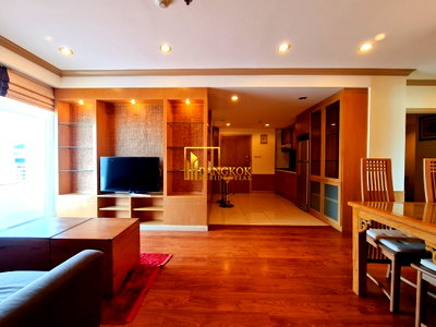 Condos for rent : Grand Park View - 3 Bedroom Condo For Rent & Sale in Asoke - BR2472CD