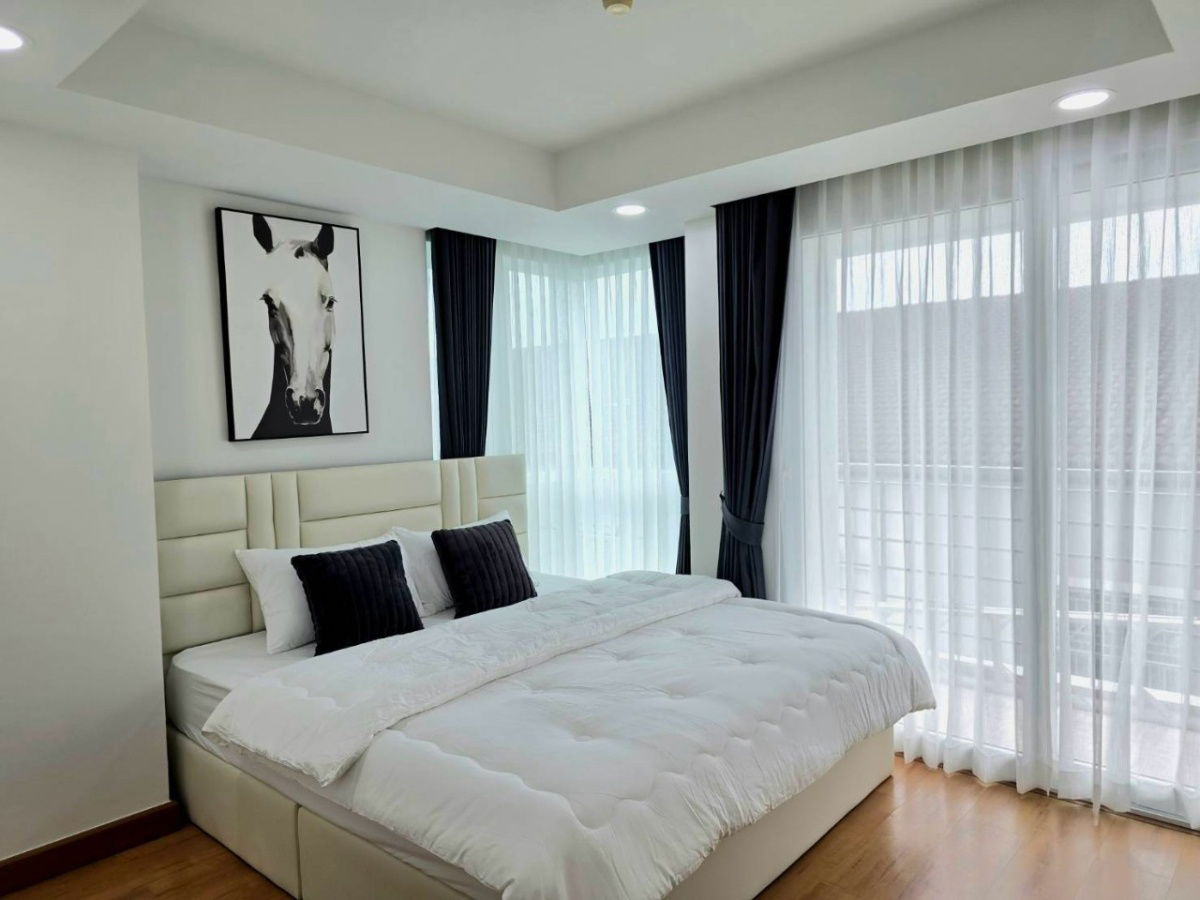 picture The Royal Place For Sell WR-03020 - 7/12