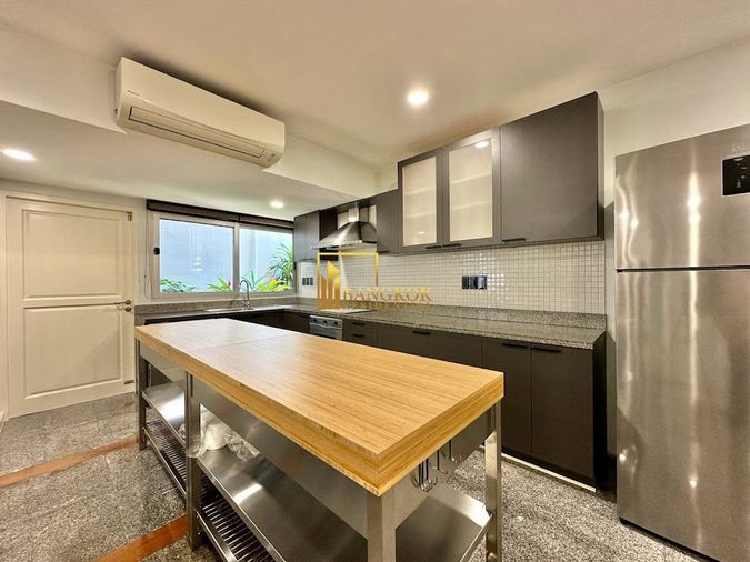 4-bed house for rent, 350 sqm, 87 sq wah, Khlong Toei
