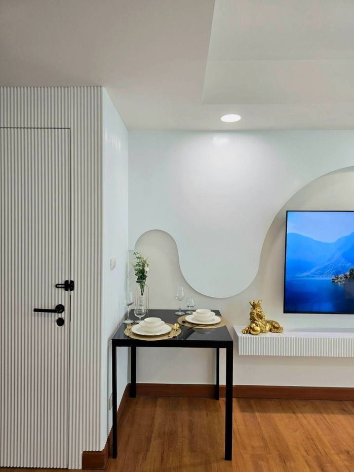 picture The Royal Place For Sell WR-03020 - 3/12