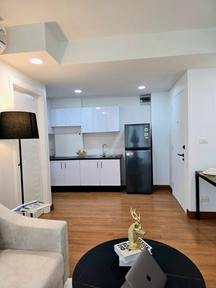 picture The Royal Place For Sell WR-03020 - 4/12