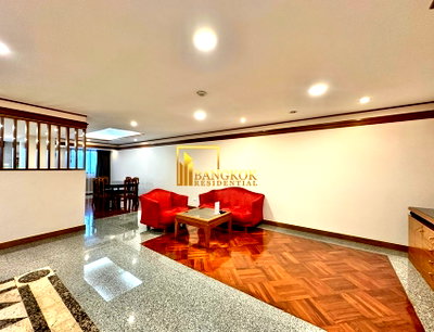 คอนโดให้เช่า :  United Tower - Spacious 2 Bedroom Condo For Rent in Thonglor - BR18526CD